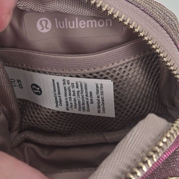 Lululemon wristlet Sparkling Pink Coin Pouch with Gold Accent - Picture 10 of 11